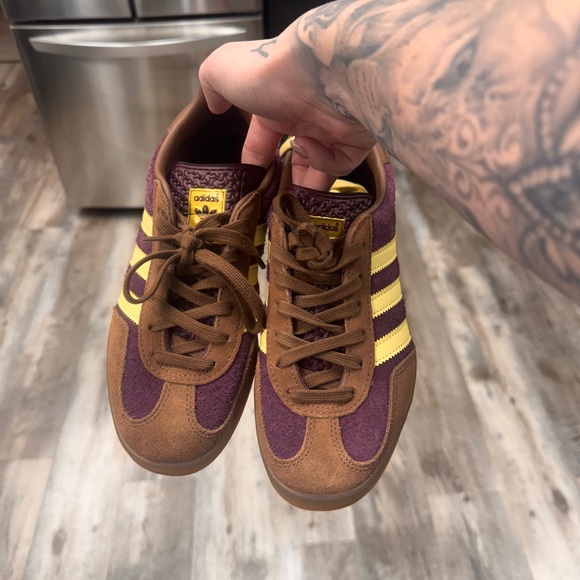 Adidas Gazelles - Picture 3 of 5